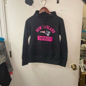 Nike New England Patriots, size small black/pink breast cancer awareness hoodie